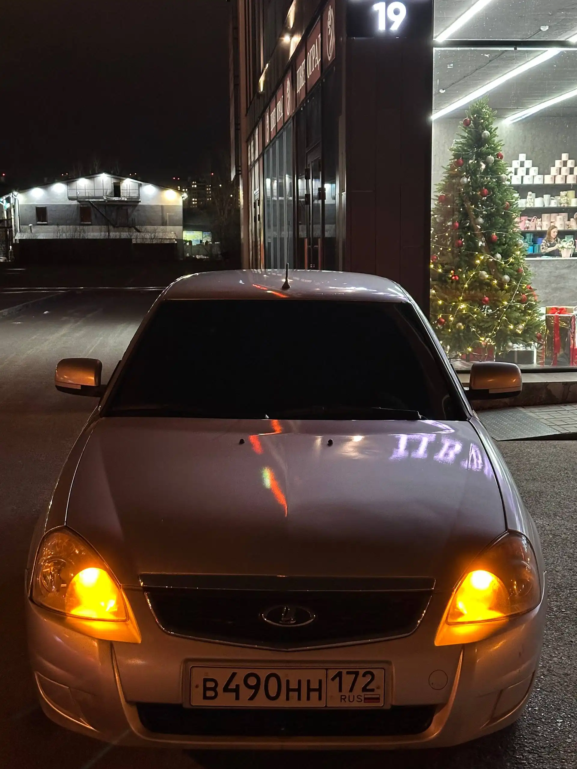 Продажа Lada Priora 2012 года с кондиционером и ЭУР