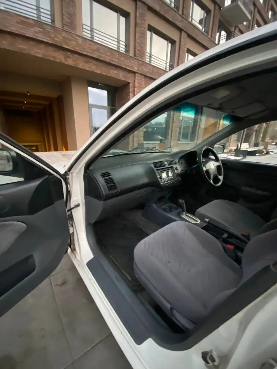 Продажа автомобиля с 2 хозяевами, капиталенным мотором и АКПП