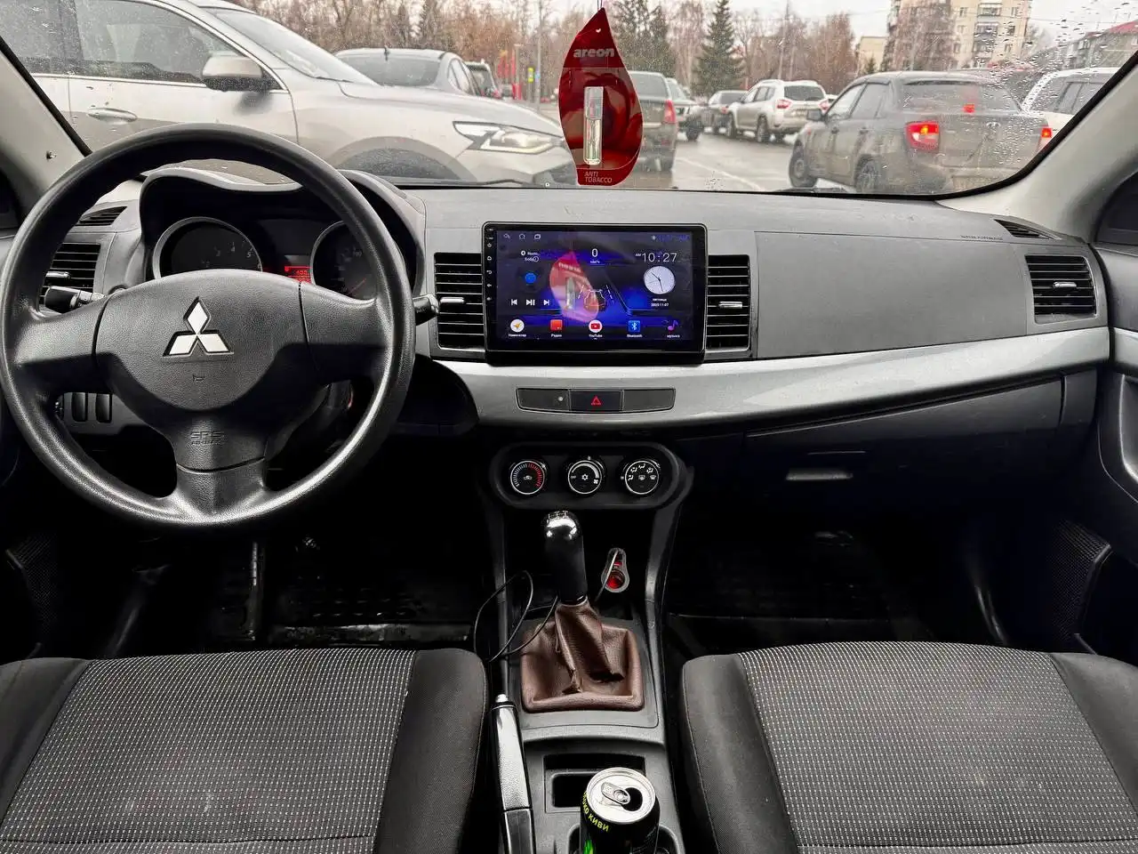 Продажа Mitsubishi Lancer 2011 года с механической коробкой передач