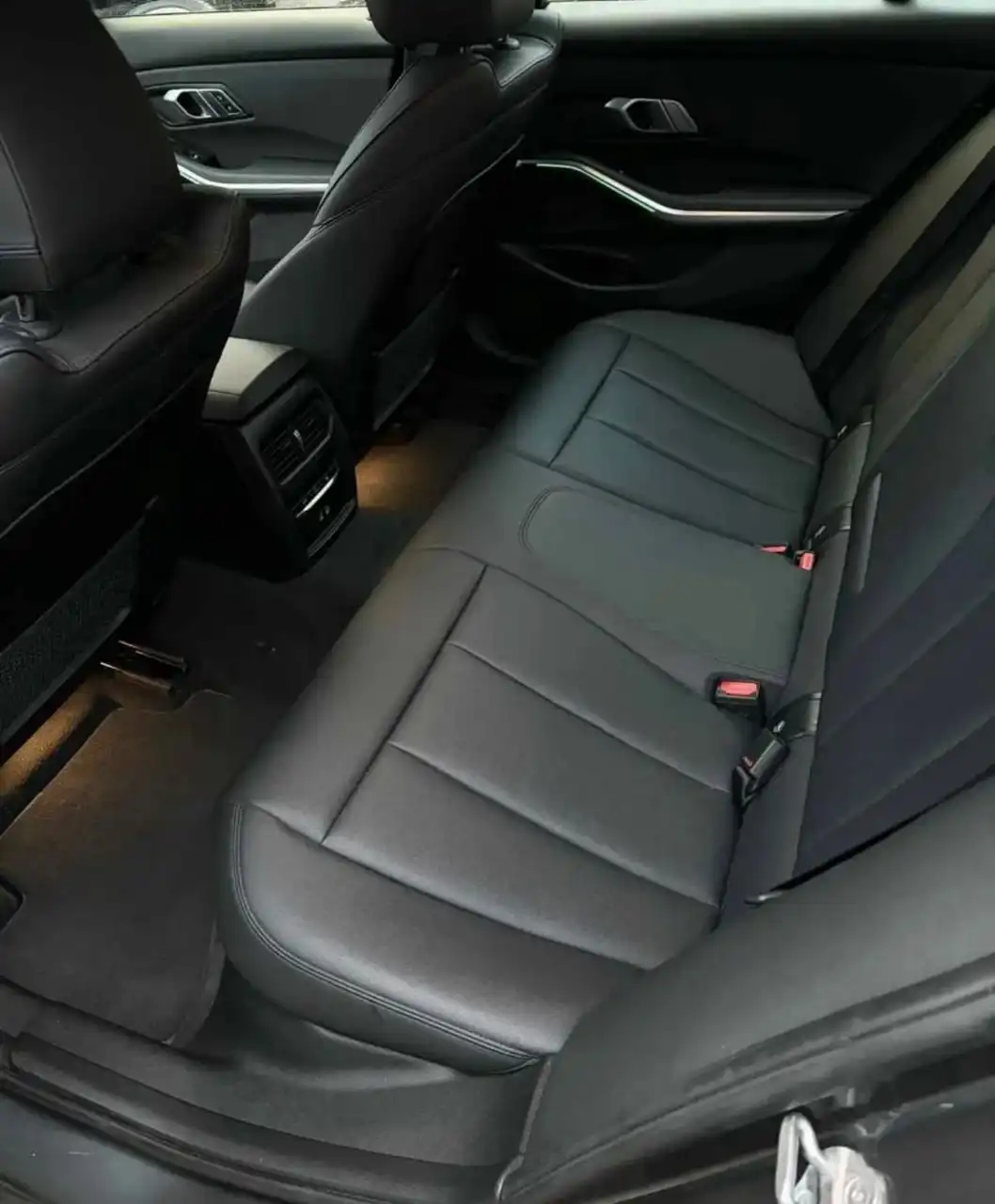 BMW 3 Series 2021 G20 с полным приводом и автоматом