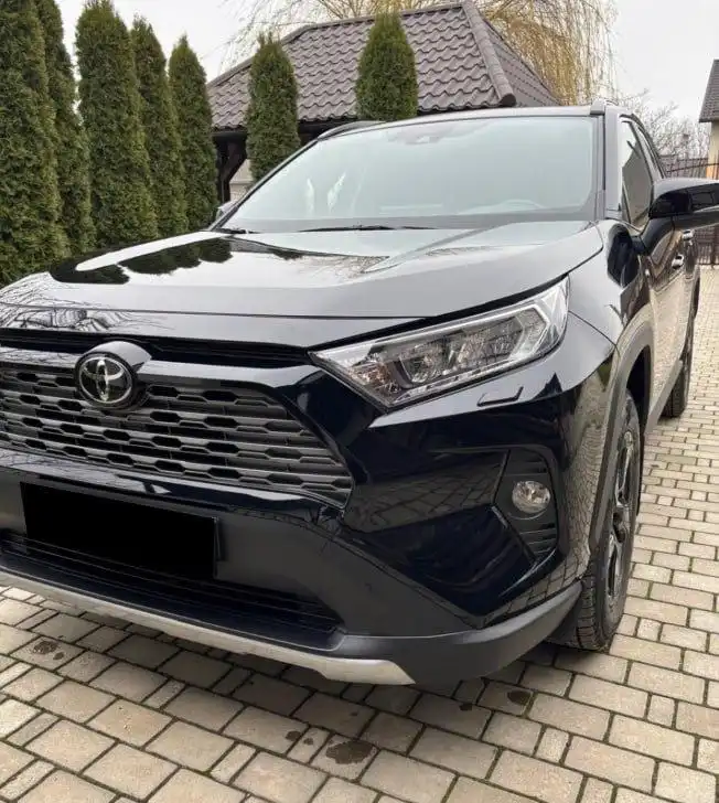 Продажа Toyota RAV4 2021 года