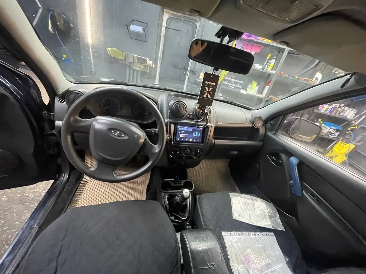 Продажа Лада Гранта 2012 года с полным ходом