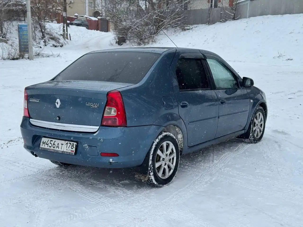 Renault LOGAN 2012 в отличном состоянии