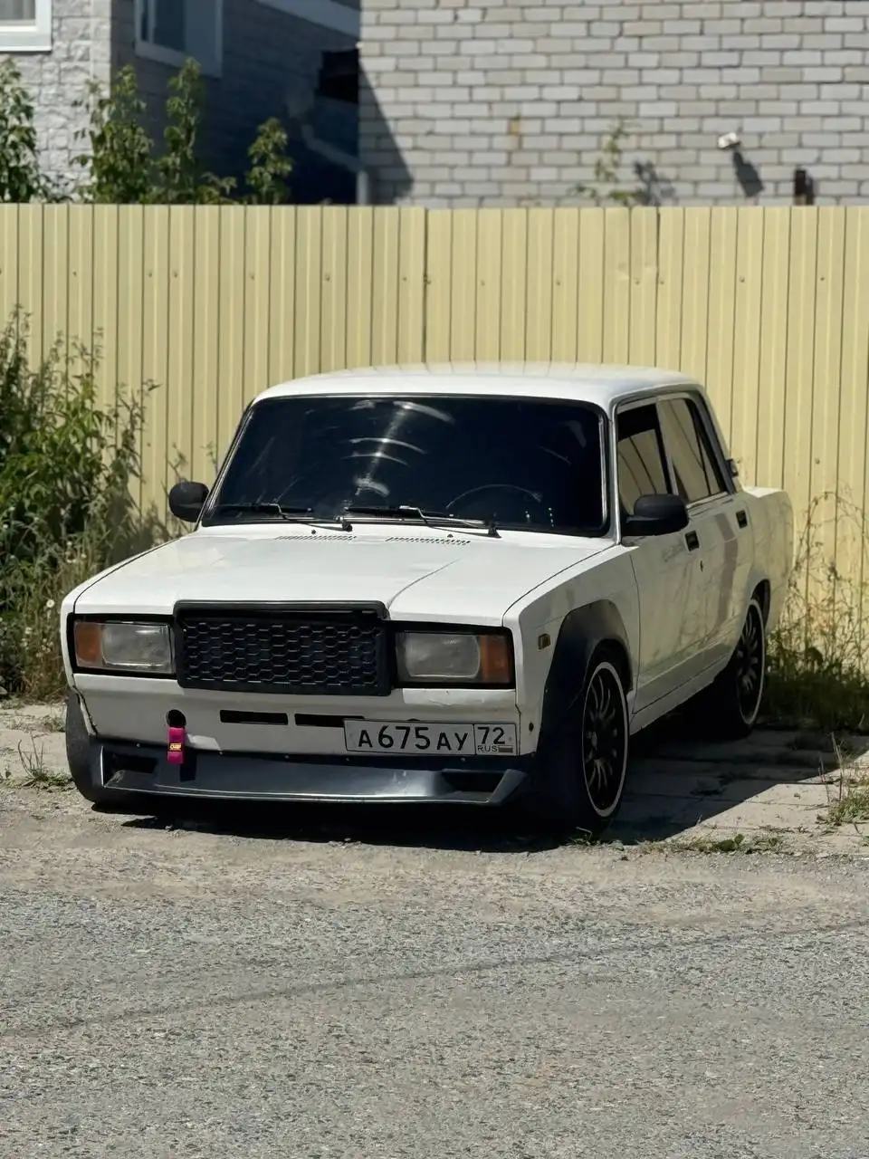 Продам автомобиль ВАЗ 2107 1997 года с тюнингом