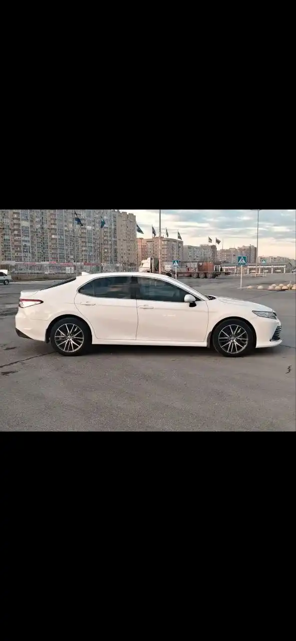 Продажа Toyota Camry 2.5 2021 года