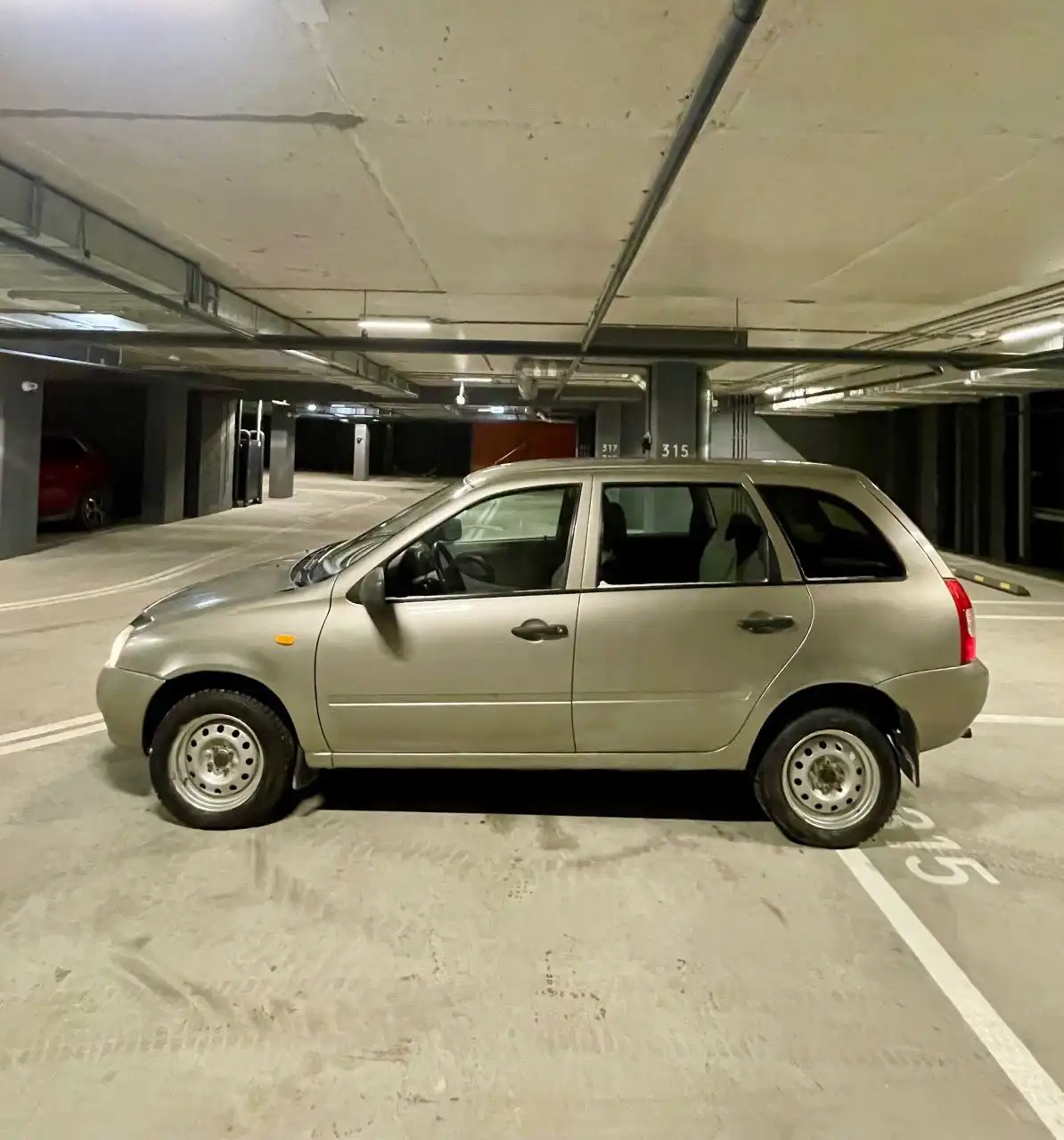 Продажа Lada Kalina универсал 2013 года