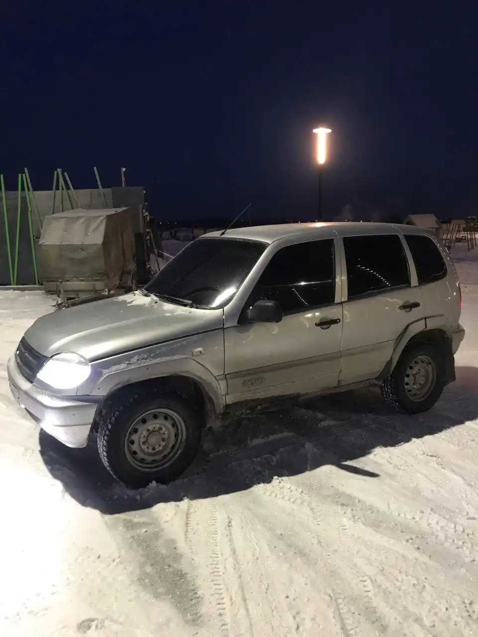 Продам автомобиль Шнива 4 года - Легковые автомобили (Авто) в Тюмень