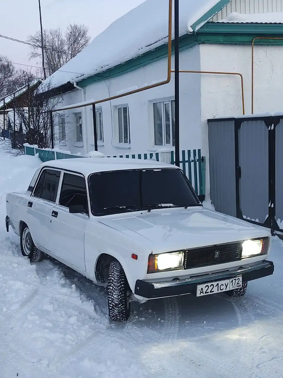 ВАЗ 2105 карбюраторный в хорошем состоянии - Авто в Тюмень