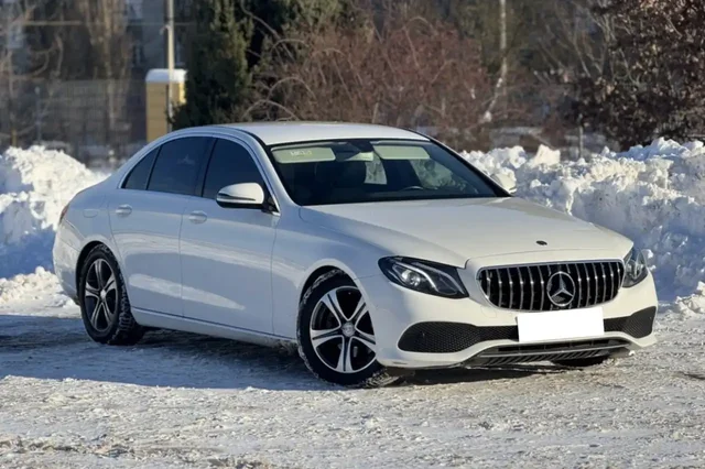 Mercedes E-Class 2018 в отличном состоянии - Легковые автомобили в Тюмень