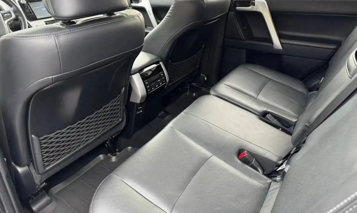 Toyota Land Cruiser Prado 2018 V поколения (2nd FL) J150 2.8D АТ - Авто в Тюмень