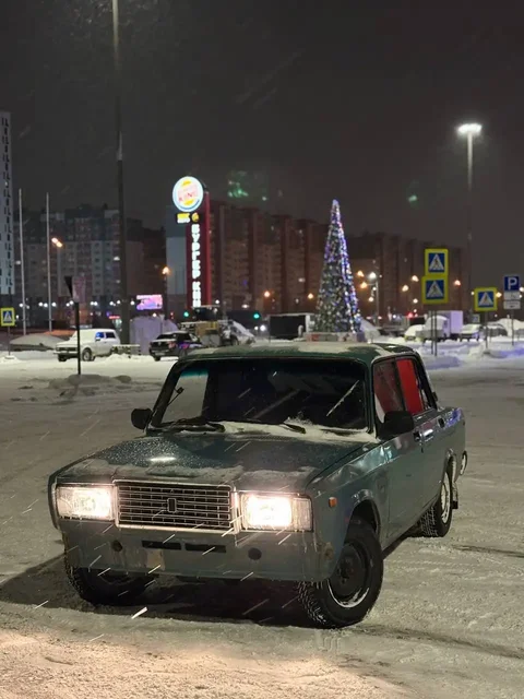 Продажа автомобиля ВАЗ 2107 2003 года выпуска - Легковые автомобили в Тюмень