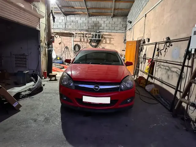 Opel Astra H 2006 года - Автоаксессуары в Сочи
