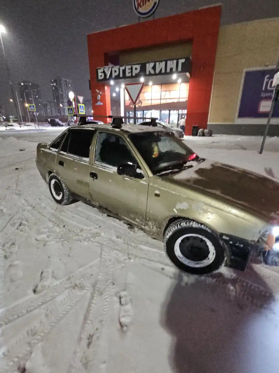 Нексия 2009 года, 8 клапанов, ГУР, 4 скорости, снята с учета - Легковые автомобили (Авто) в Тюмень