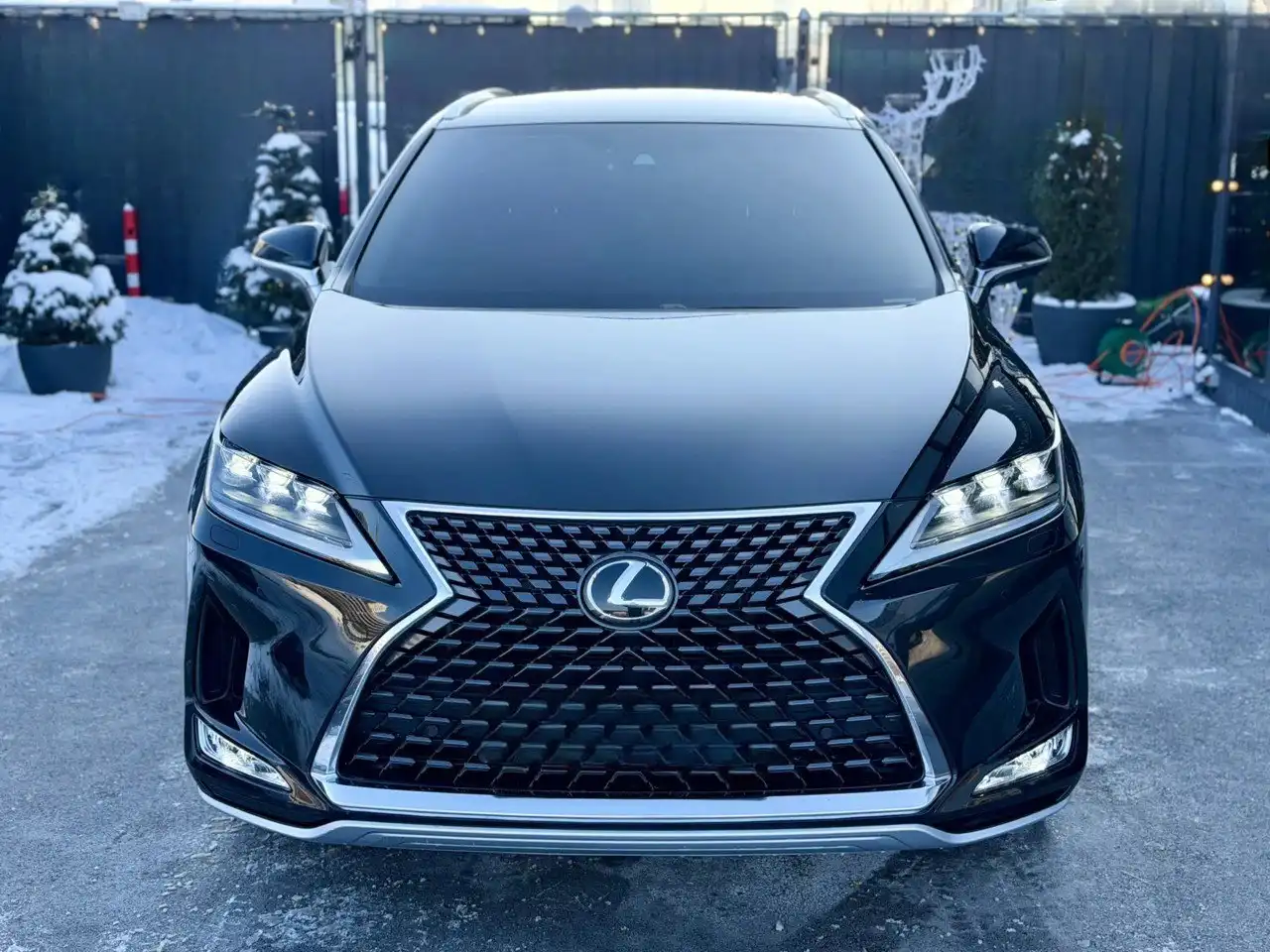 Срочная продажа Lexus RX 300 AWD 2021 - Авто в Тюмень