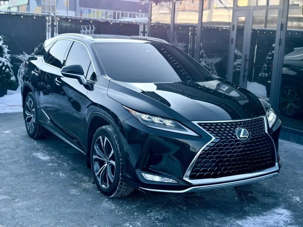 Срочная продажа Lexus RX 300 AWD 2021 - Авто в Тюмень