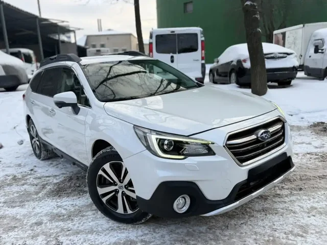 Subaru Outback 2018 - Авто в Тюмень