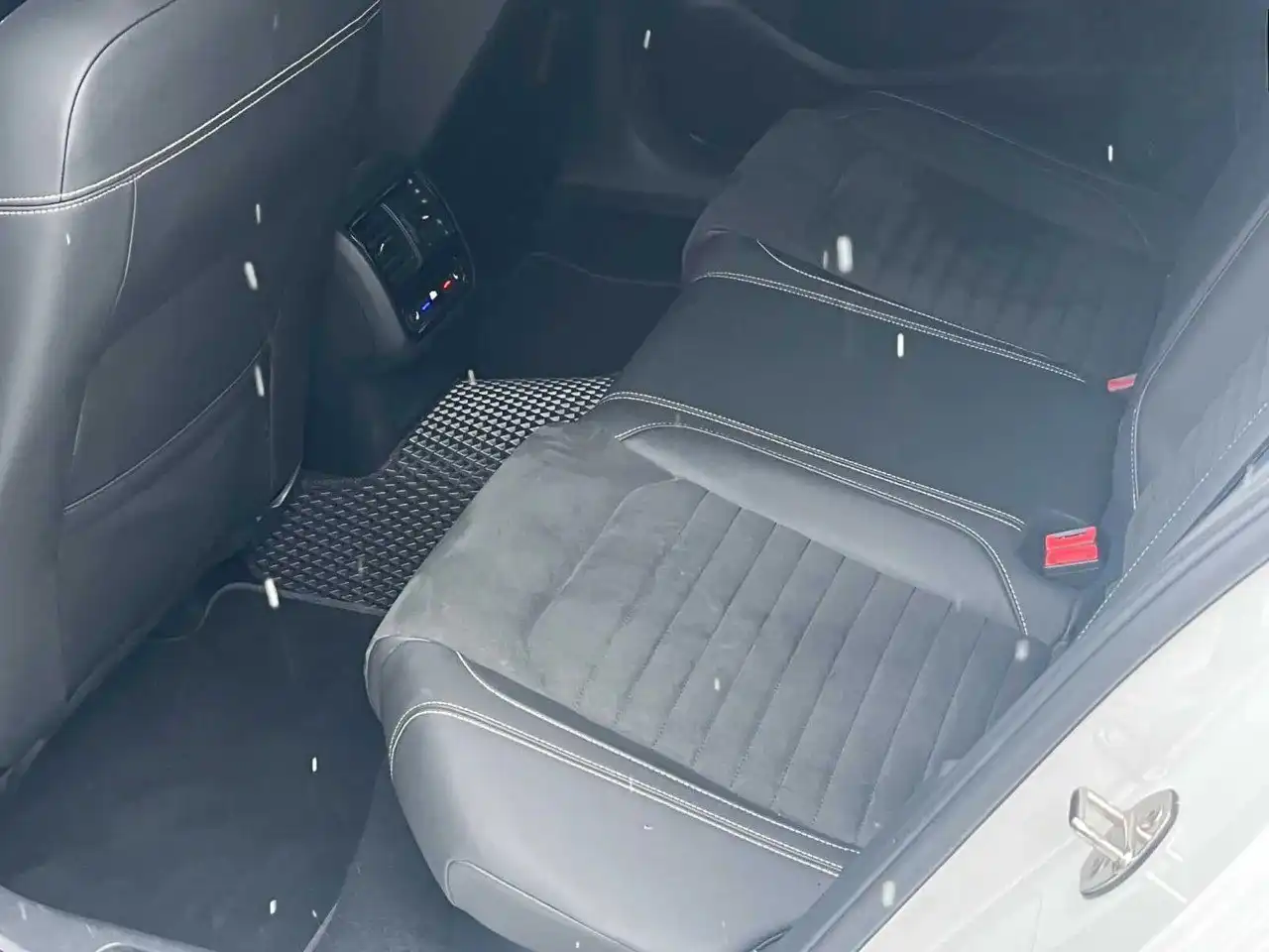 Volkswagen Passat R-Line 2021 (B8 FL) - Легковые автомобили (Авто) в Тюмень