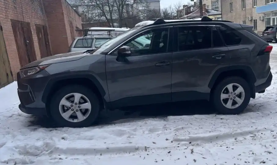 Продам равчик в отличном состоянии - Авто в Тюмень