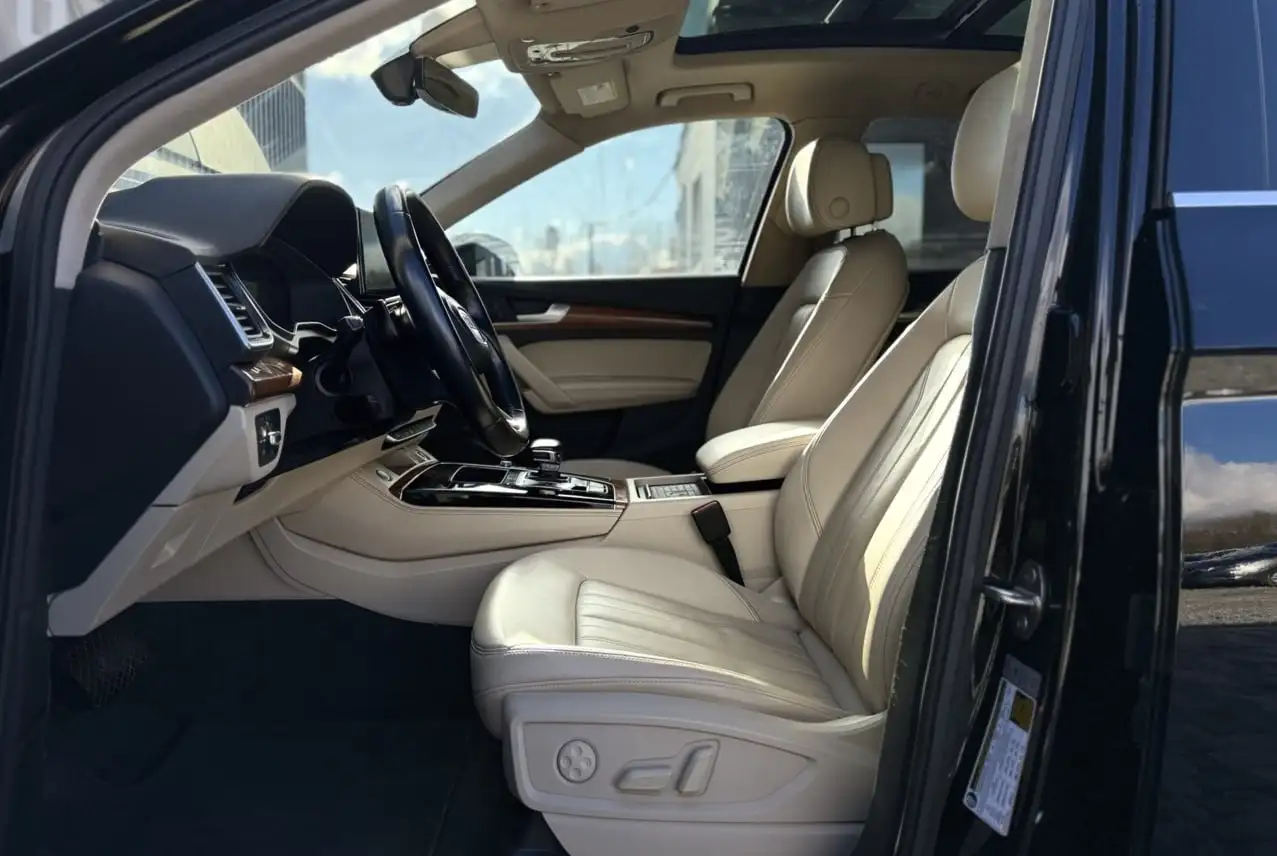 Audi Q5 2021 года в идеальном состоянии - Внедорожник/кроссовер (Авто) в Тюмень