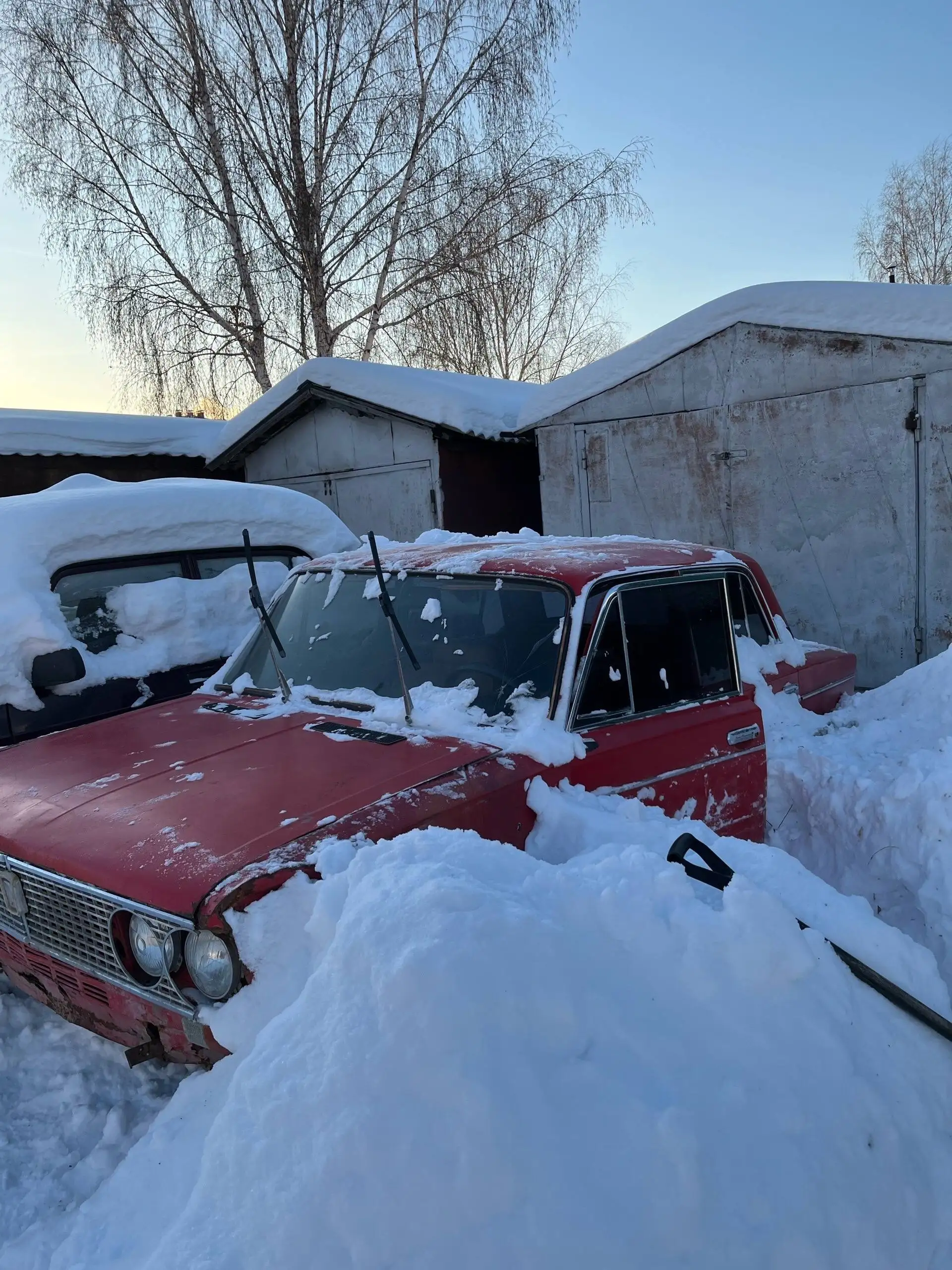 Запчасти ВАЗ 2103 на разбор - Автозапчасти (Запчасти) в Тюмень