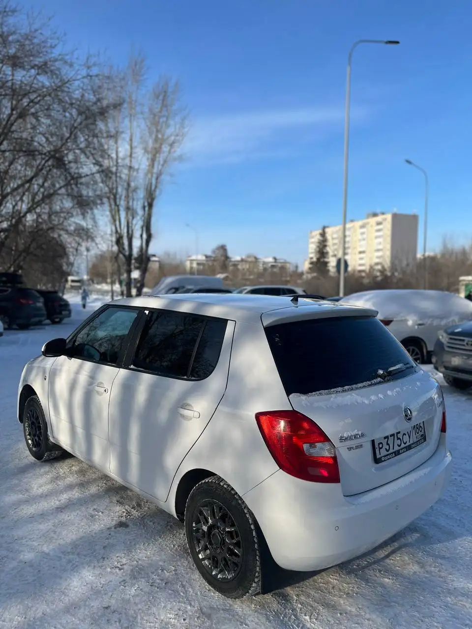 Skoda Fabia 2013 года с полным комплектом - Легковые автомобили (Авто) в Тюмень