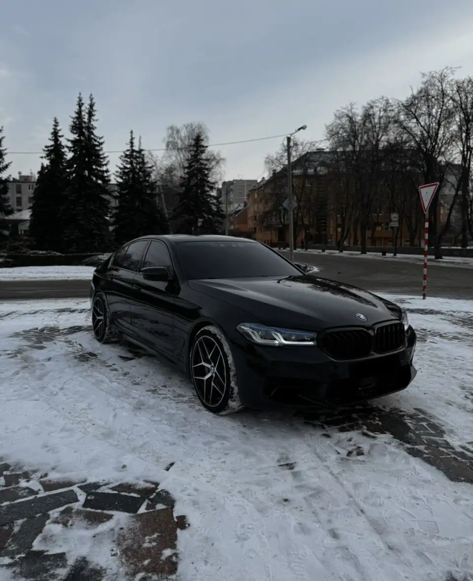 BMW 530i xDrive G30 2018 года с полным приводом - Легковые автомобили (Авто) в Тюмень