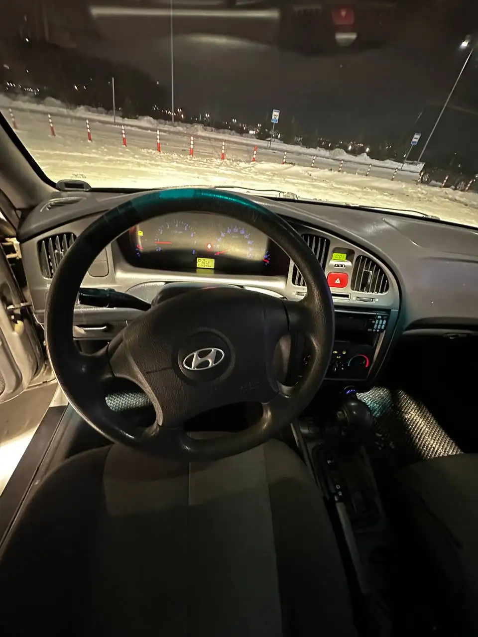 Hyundai Elantra 2003 автомат - Авто в Тюмень