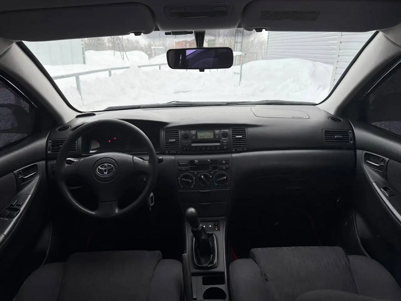 Автомобиль 2003 года, 1.6 механика - Легковые автомобили (Авто) в Тюмень