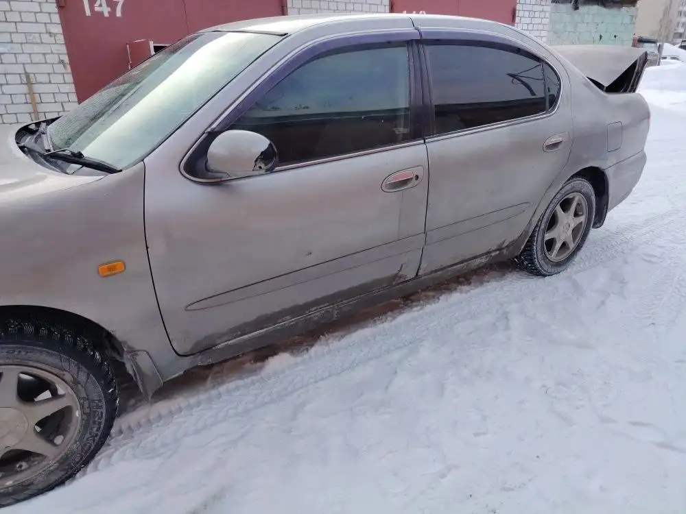 Ниссан 2000 года в Тюмени - Авто в Тюмень