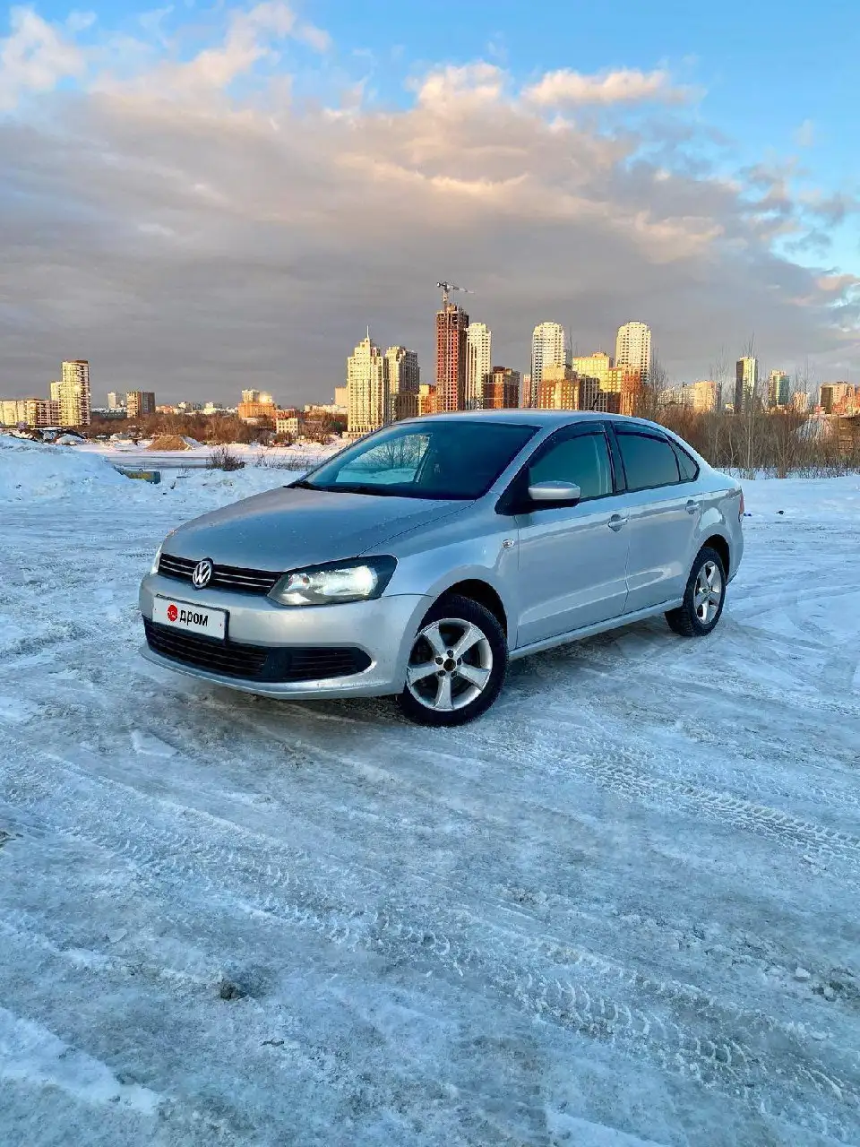 Volkswagen Polo 2013 Sochi Edition автомат - Авто в Тюмень