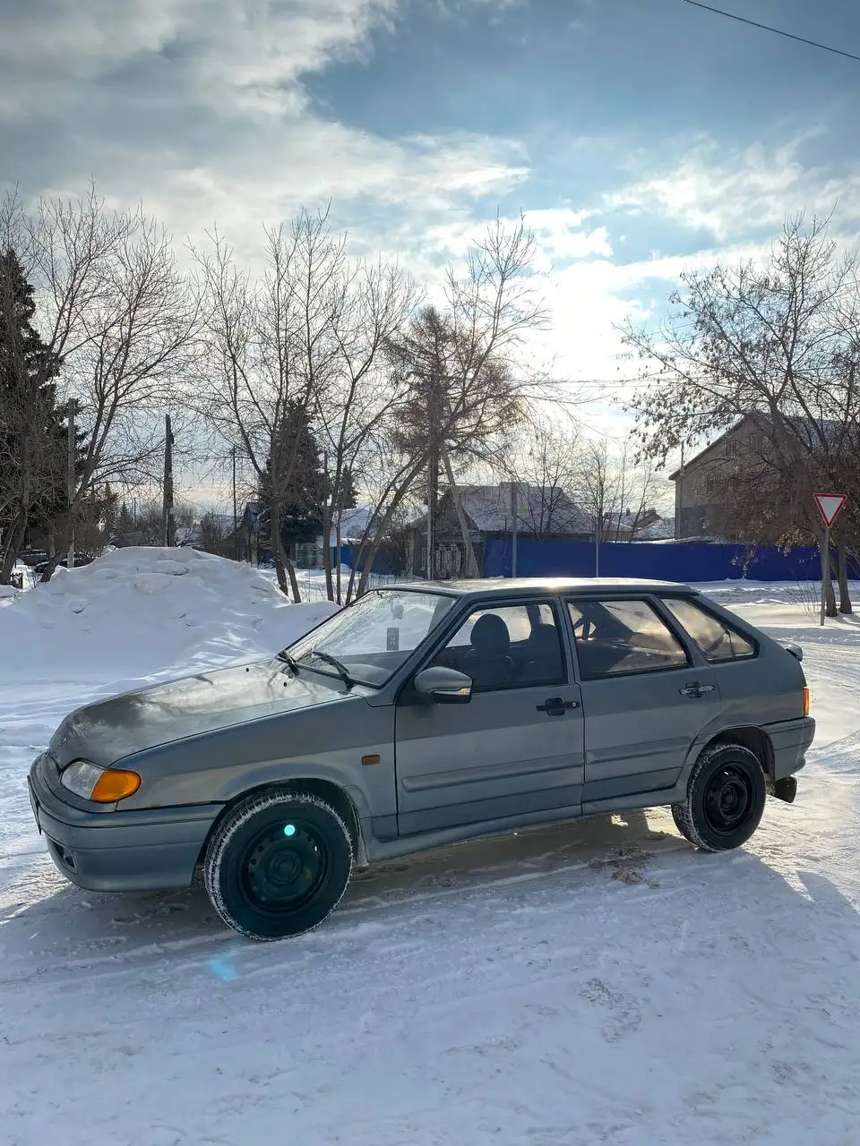 ВАЗ 2114 2011 года с документами и резиной - Легковые автомобили (Авто) в Тюмень