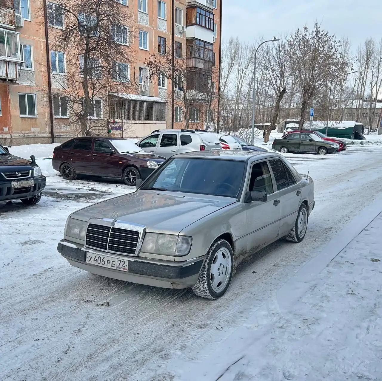 Mercedes-Benz W124 1986 года - Легковые автомобили (Авто) в Тюмень
