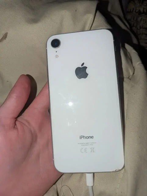 Продажа iPhone XR с замененными деталями - частное объявление в Тюмень