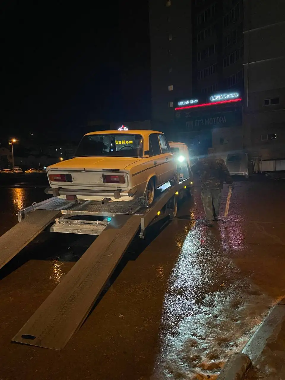 Продажа ВАЗ 2106 белого цвета - Авто в Тюмень