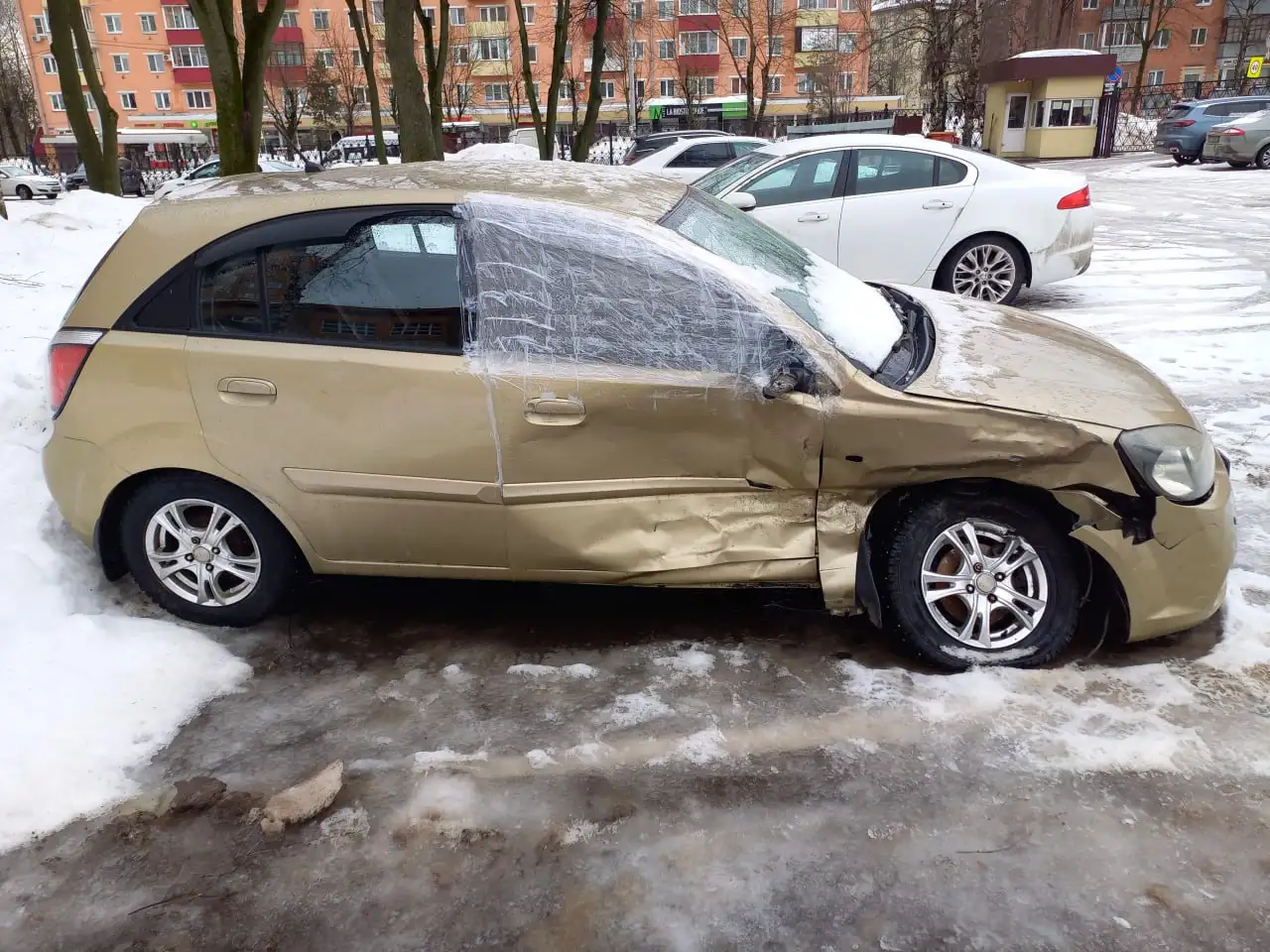 Kia Rio 2 поколение [рестайлинг] 2011 года - Легковые автомобили (Авто) в Подольск