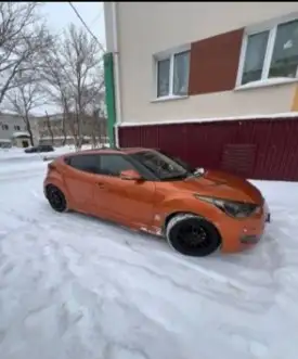 Hyundai Veloster 2012 1.6 AT - Авто в Углегорск