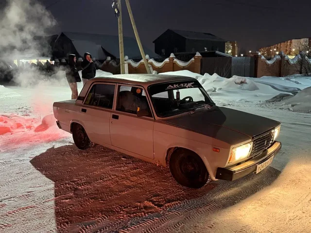 Продажа автомобиля 2010 года с документами - Шевроле Нива в Тюмень