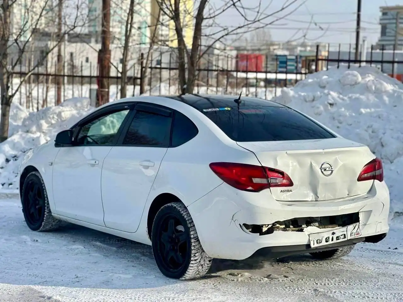 Opel Astra J рестайлинг 2012 года, 1.6 АКПП - Легковые автомобили (Авто) в Челябинск