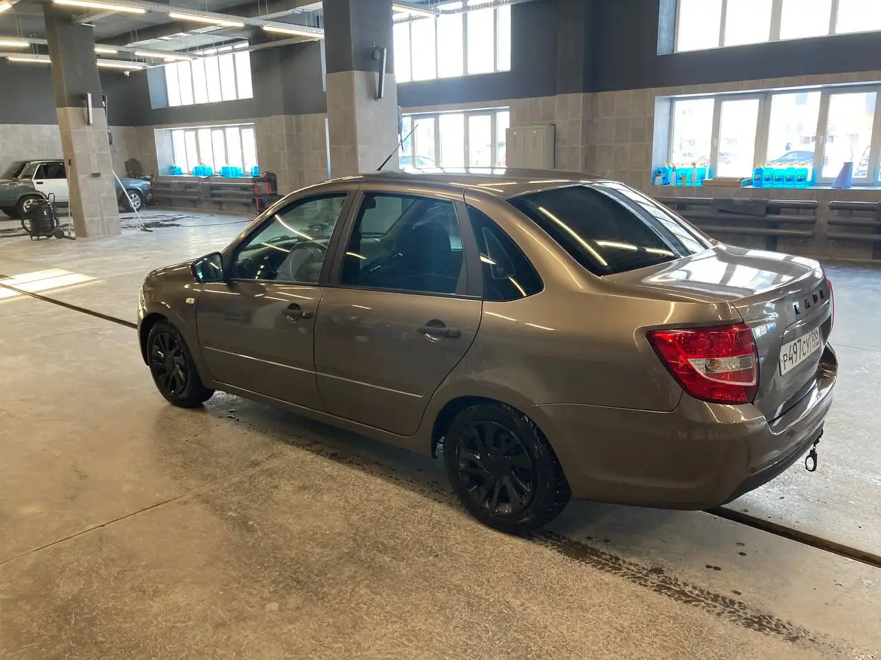 LADA Granta 2021 года выпуска с небольшим пробегом - Легковые автомобили (Авто) в Тюмень