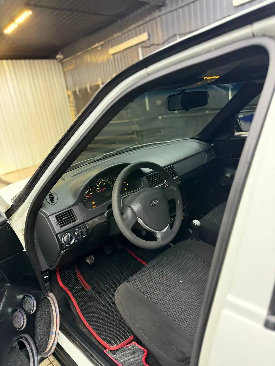 Продажа автомобиля ГАЗ 2012 года - Легковые автомобили (Авто) в Нижневартовск