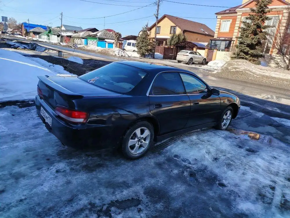 Продажа Toyota Crown Exiv 2л автомат - Авто в Тюмень