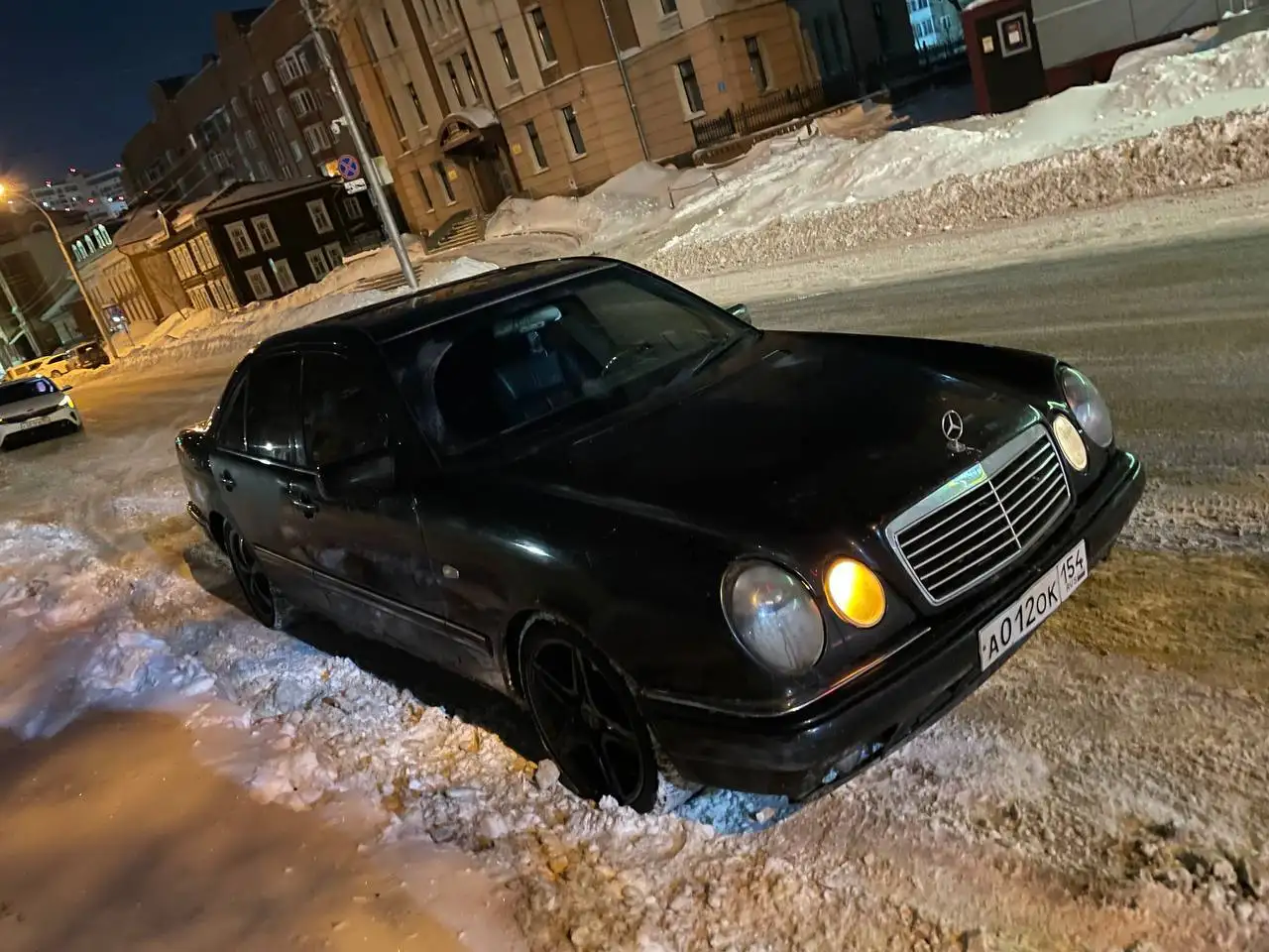 Mercedes-Benz W210 1997г комплектация Avantgarde 3.2 - Авто в Тюмень