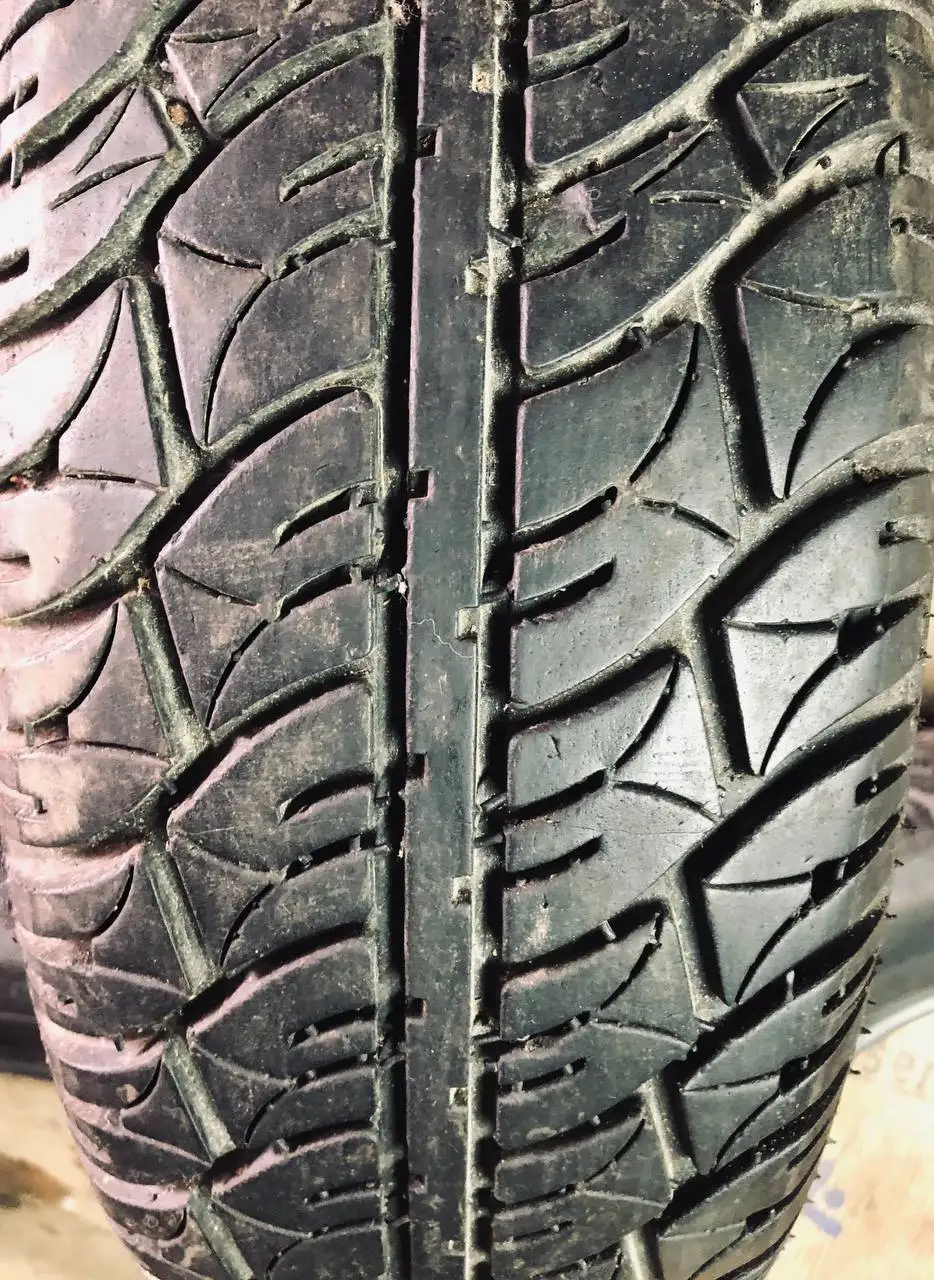 Автомобильные шины R13 без ремонтов - Шины и диски (Запчасти) в Тюмень