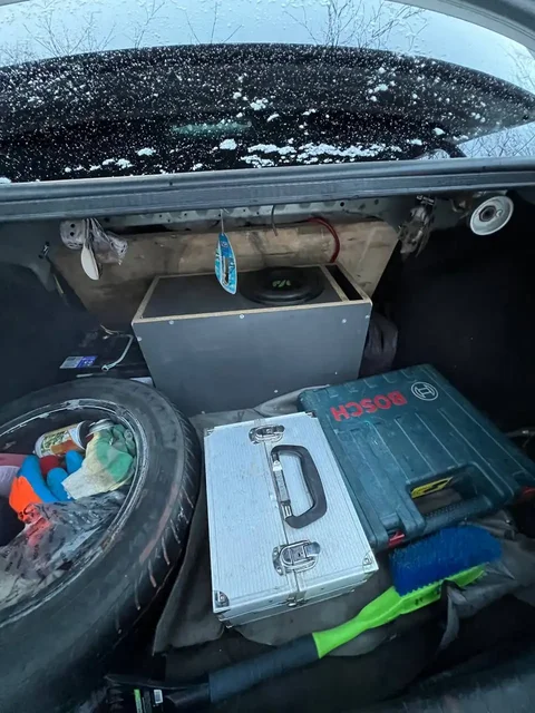 Сабвуфер 8 дюймов в компактном корпусе для авто - частное объявление в Тюмень