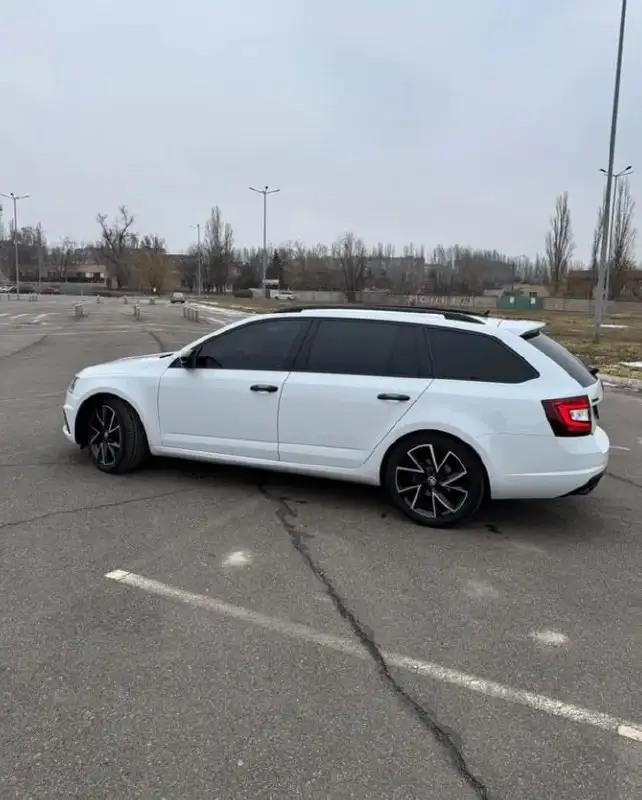 Skoda Octavia 2020 г., дизель 2.0 л, полный привод, автомат - Легковые автомобили (Авто) в Тюмень