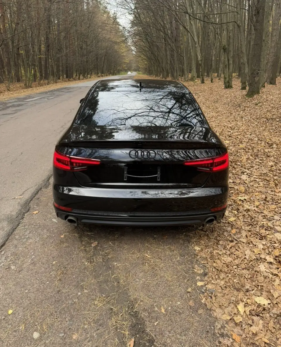 Продам Audi A4 2018 года - Авто в Тюмень