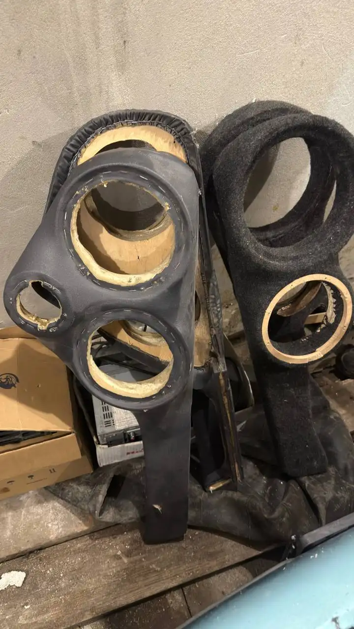 Продажа автозапчастей: подиумы, бар, стойки, фары - Автозапчасти (Запчасти) в Тюмень