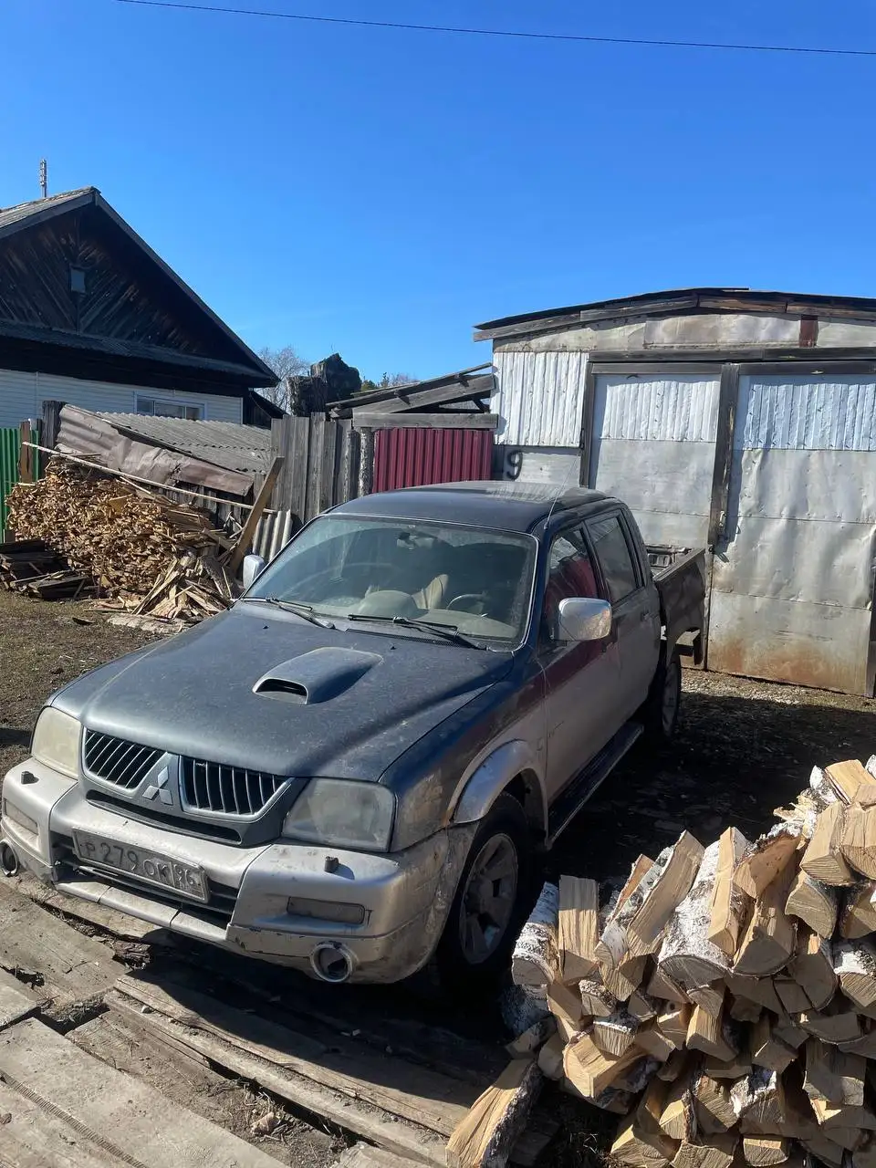 Автомобиль 2005 года с полным приводом - Авто в Тюмень
