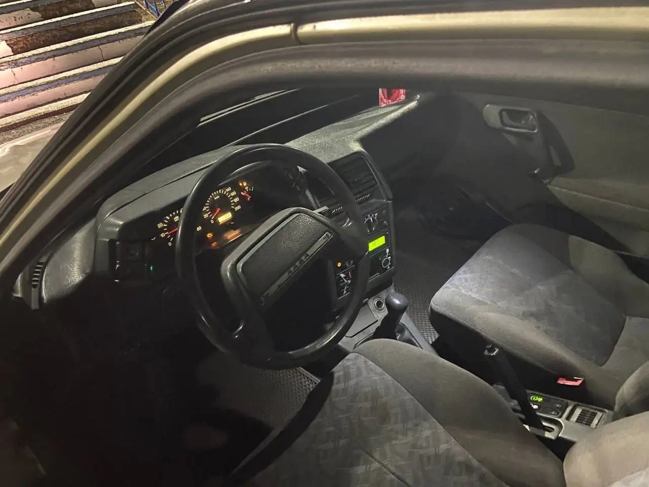 Продажа ВАЗ 2112 2005 года - Легковые автомобили (Авто) в Тюмень