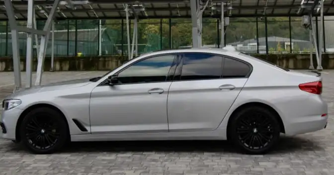 BMW 5 Series 2019 (G30) бизнес-седан с богатой комплектацией - Легковые автомобили (Авто) в Тюмень